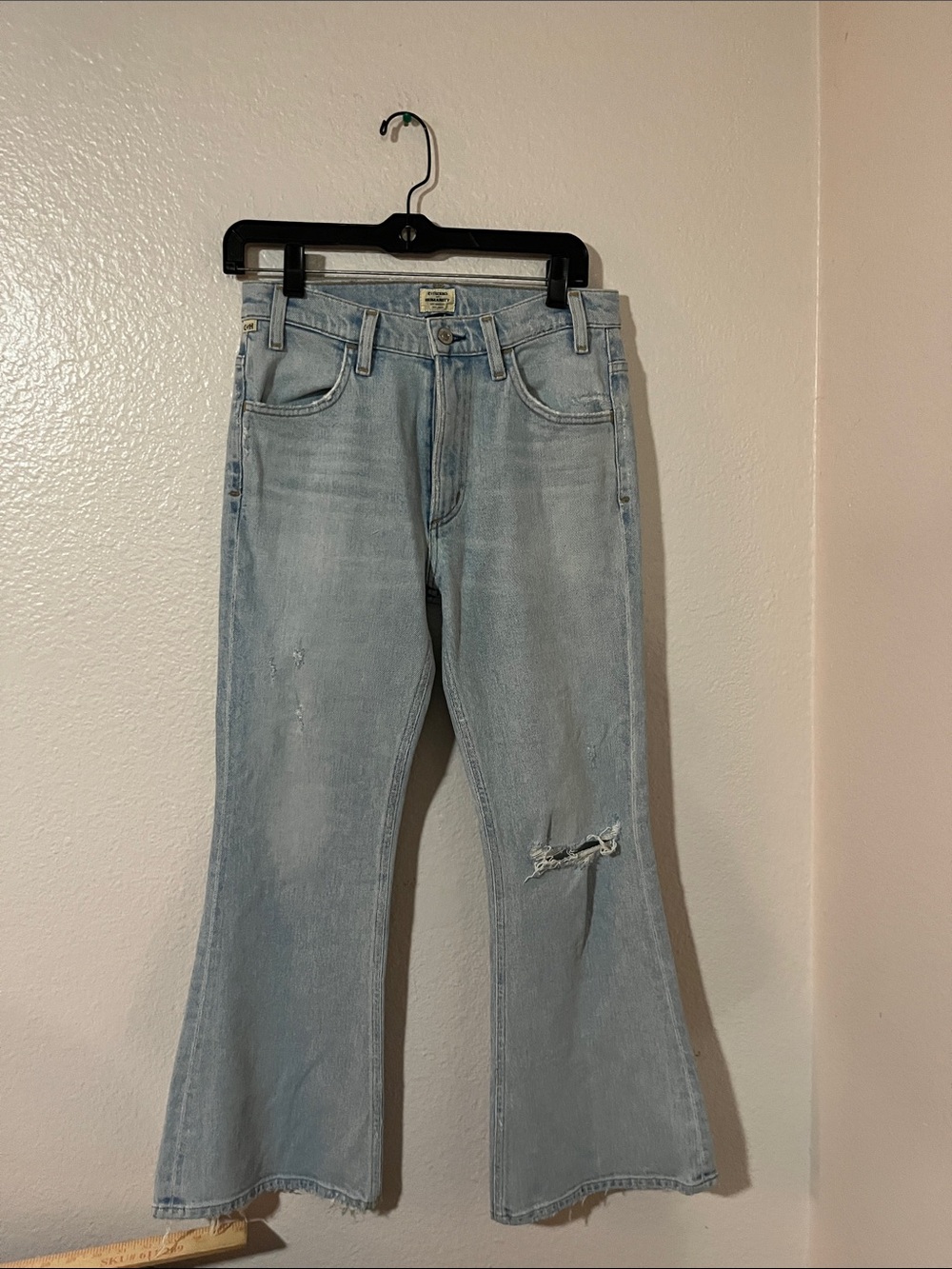 Citizens Of Humanity Light Blue distressed Flare Jeans sz 27